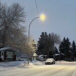 Streetlight Burnt out or Flickering at 12089 Diamond Vw SE